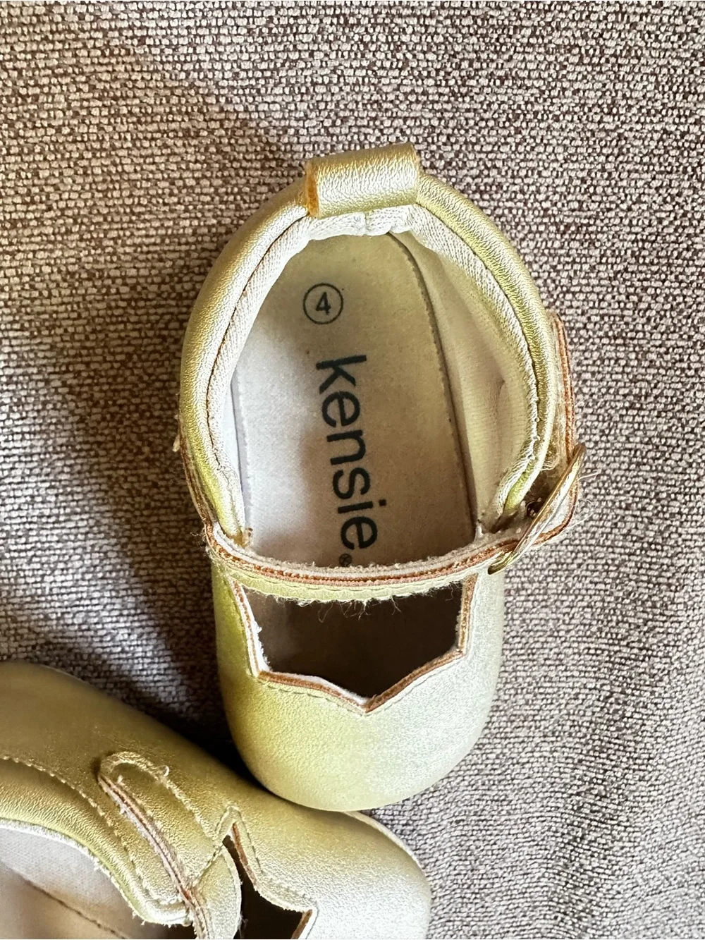 Toddler Girls' size 4 Gold Mary Jane Shoes